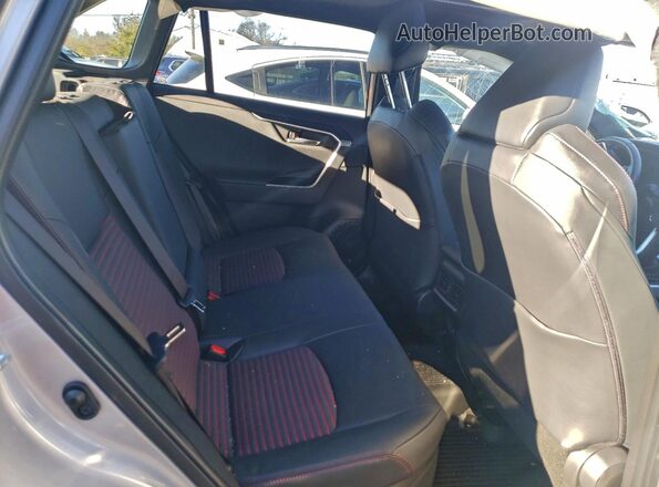 JTMEB3FV6MD052526 2021 TOYOTA RAV4 Silver Вид задньої частини салону