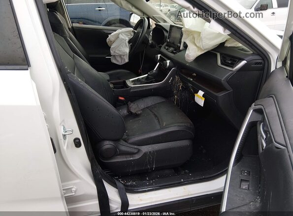 JTMN1RFV1LD530713 2020 TOYOTA LIMITED Белый Вид салона спереди