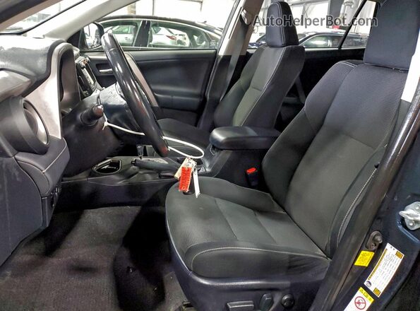 JTMWFREV0JJ752827 2018 TOYOTA RAV4 Blue Вид салону спереду