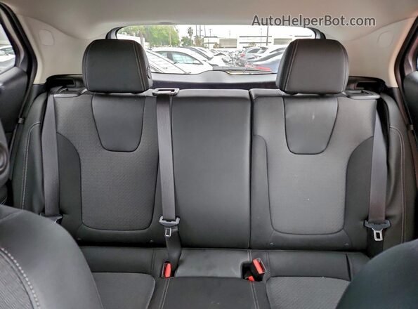 KL4AMBSL1SB215707 2025 BUICK ENCORE Белый Вид задних сидений
