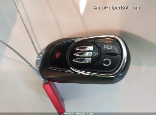 KL4AMBSL7TB033687 2026 BUICK ENCORE Синий Вид панели приборов