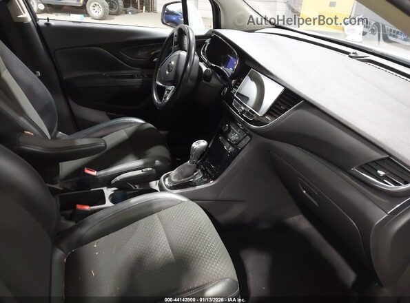 KL4CJASB6KB730575 2019 BUICK ENCORE Silver Սալոնի դիմացի տեսք