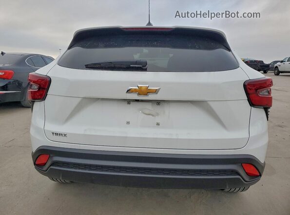KL77LFEP1SC064500 2025 CHEVROLET TRAX White Вид ззаду