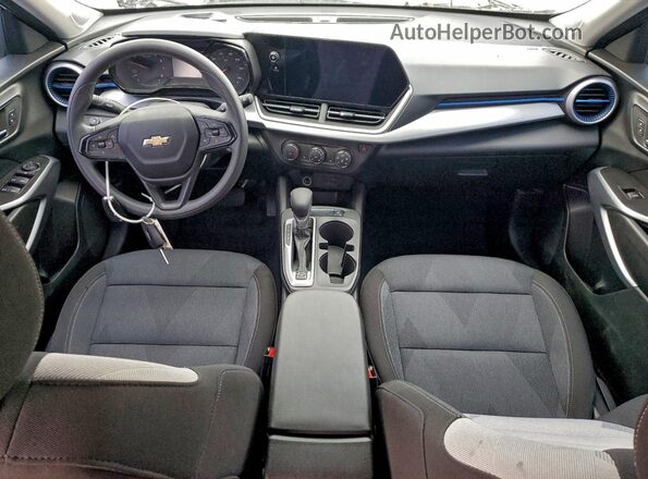 KL77LFEP1SC064500 2025 CHEVROLET TRAX White Вид панелі приладів