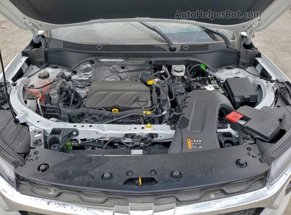 KL77LHEP0TC009520 2026 CHEVROLET TRAX Белый Вид подкапотного пространства