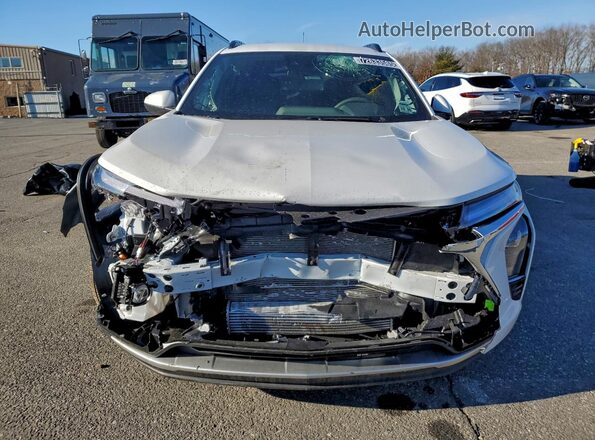 KL77LHEP0TC020243 2026 CHEVROLET TRAX White Вид спереду