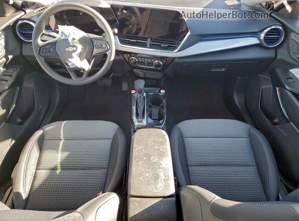 KL77LHEP0TC020243 2026 CHEVROLET TRAX White Вид панелі приладів