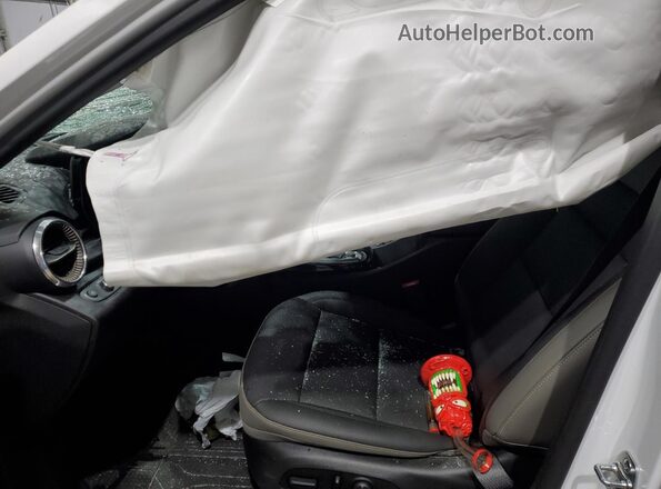 KL77LKEP2TC006325 2026 CHEVROLET TRAX Белый Вид салона спереди