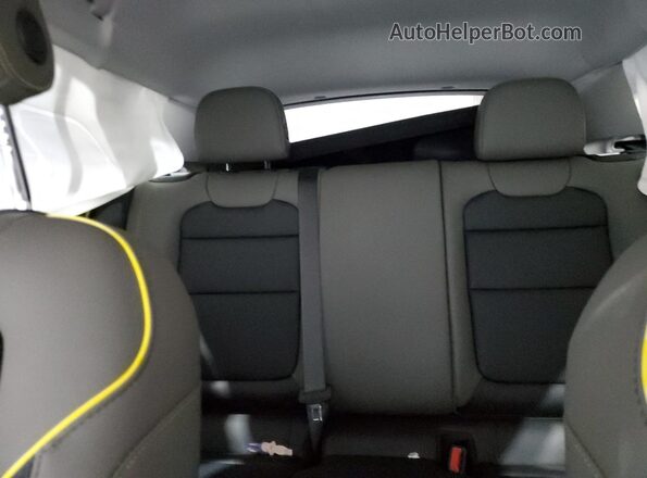 KL77LKEP2TC006325 2026 CHEVROLET TRAX Белый Вид задних сидений