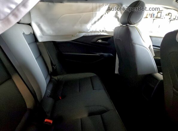 KL77LKEPXTC023986 2026 CHEVROLET TRAX Green უკანა სალონის ხედი