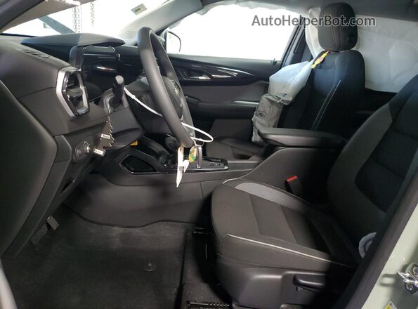 KL79MPSL7TB007710 2026 CHEVROLET TRAILBLAZER Green Vista interior delantera