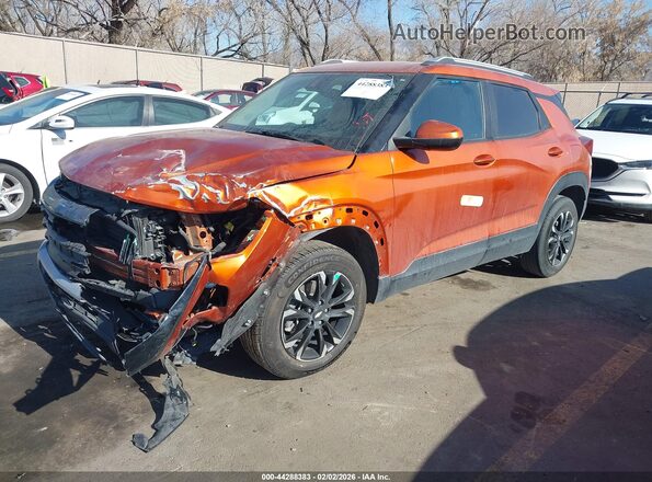 KL79MRSL9NB008856 2022 CHEVROLET TRAILBLAZER Оранжевый Передняя левая четверть