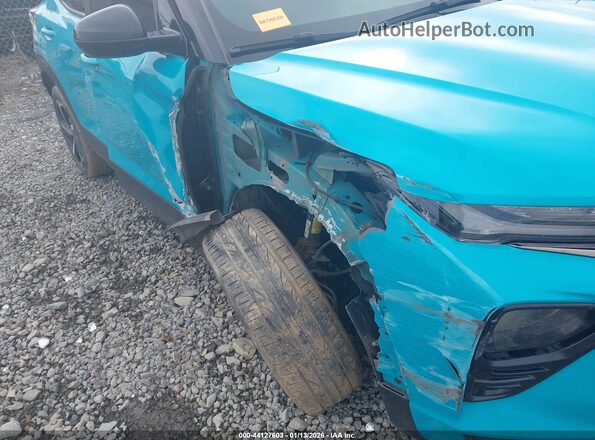 KL79MTSL3NB021163 2022 CHEVROLET TRAILBLAZER Light Blue Вид спереди