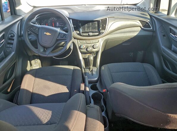 KL7CJKSB7MB359888 2021 CHEVROLET TRAX Silver Dashboard view