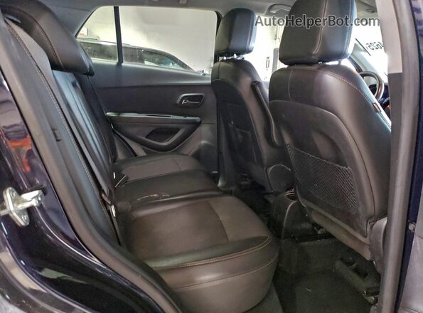 KL7CJLSB8MB348811 2021 CHEVROLET TRAX Черный Вид задней части салона