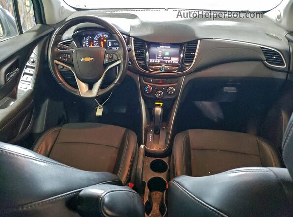 KL7CJLSB8MB348811 2021 CHEVROLET TRAX Черный Вид панели приборов