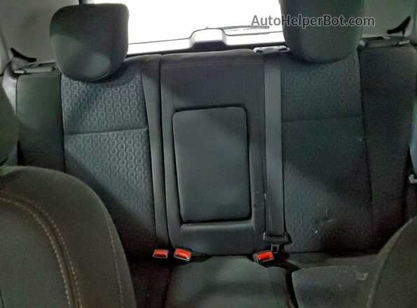 KL7CJNSB4MB360241 2021 CHEVROLET TRAX Красный Вид задних сидений