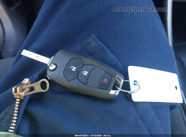 KL7CJNSM9MB375805 2021 CHEVROLET TRAX Pewter Вид панели приборов