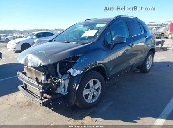 KL7CJPSB0JB560220 2018 CHEVROLET TRAX Серый Передняя левая четверть