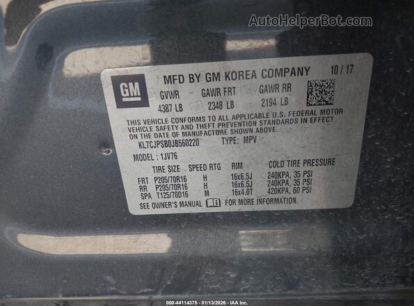 KL7CJPSB0JB560220 2018 CHEVROLET TRAX Серый Вид подкапотного пространства
