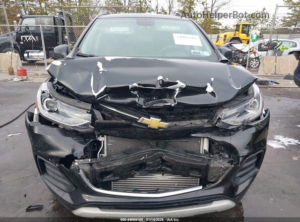 KL7CJPSB0MB319536 2021 CHEVROLET TRAX Black Front view