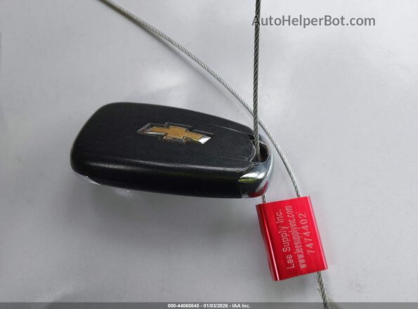 KL7CJPSB8KB887689 2019 CHEVROLET TRAX Серебряный Вид панели приборов