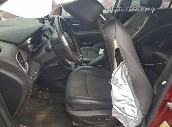 KL7CJPSM3NB558369 2022 CHEVROLET TRAX Красный Вид салона спереди