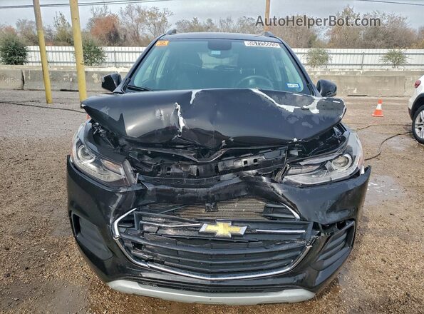 KL7CJPSM9MB374388 2021 CHEVROLET TRAX Черный Вид спереди