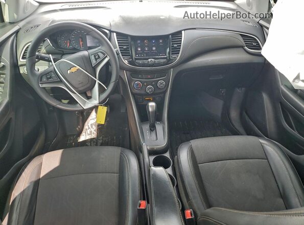 KL7CJPSM9NB501271 2022 CHEVROLET TRAX Белый Вид панели приборов