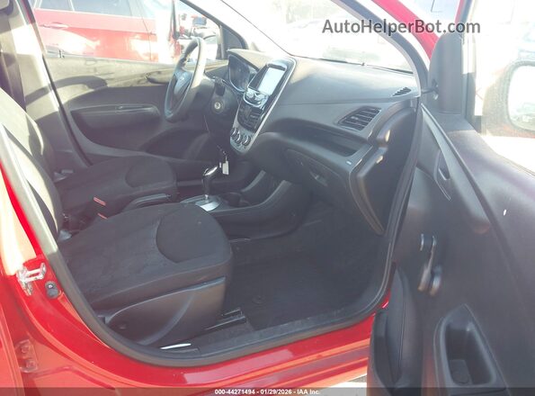 KL8CB6SA8HC830308 2017 CHEVROLET SPARK Красный Вид салона спереди