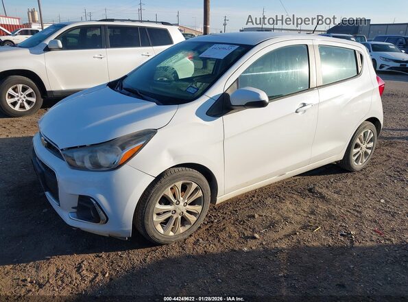 KL8CD6SA4JC471748 2018 CHEVROLET SPARK White Przód lewy