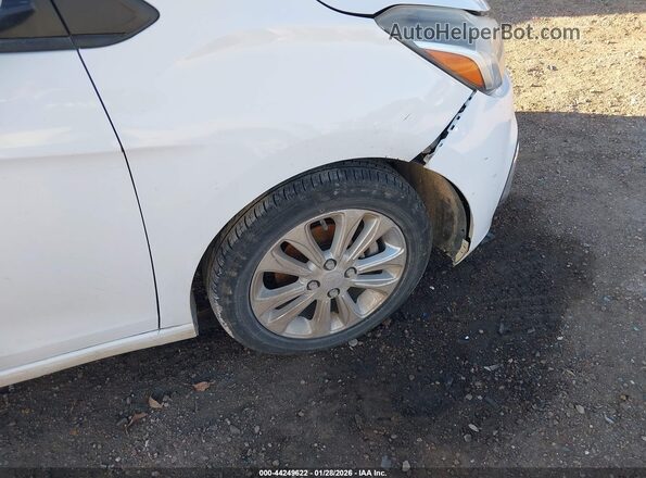 KL8CD6SA4JC471748 2018 CHEVROLET SPARK White Widok zestawu wskaźników