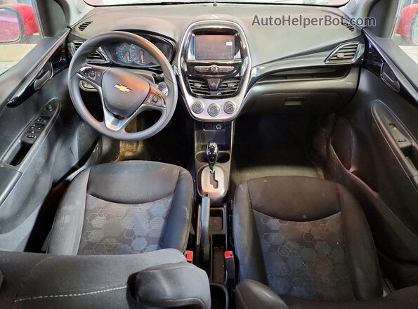KL8CD6SA4JC483074 2018 CHEVROLET SPARK Красный Вид панели приборов