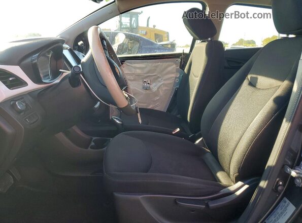 KL8CD6SA6JC451713 2018 CHEVROLET SPARK Gray Widok wnętrza z przodu