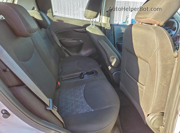 KL8CD6SA7NC026765 2022 CHEVROLET SPARK Белый Вид задней части салона