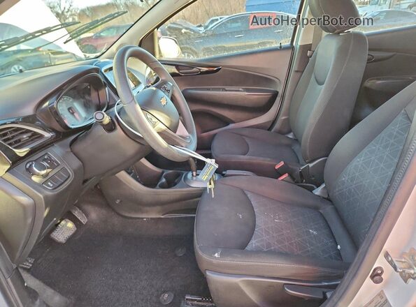 KL8CD6SA7NC026765 2022 CHEVROLET SPARK Белый Вид салона спереди