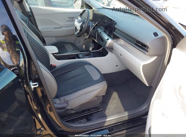 KM8HBCAB7RU087072 2024 HYUNDAI KONA Черный Вид салона спереди