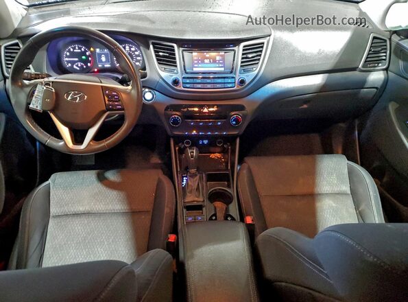 KM8J3CA22GU075438 2016 HYUNDAI TUCSON Черный Вид панели приборов