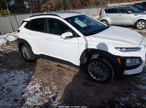 KM8K2CAA3MU746268 2021 HYUNDAI KONA White Rear interior view