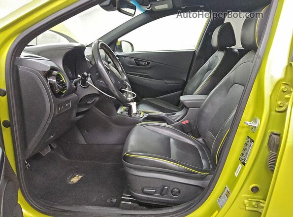KM8K33A57LU438633 2020 HYUNDAI KONA Green Widok wnętrza z przodu
