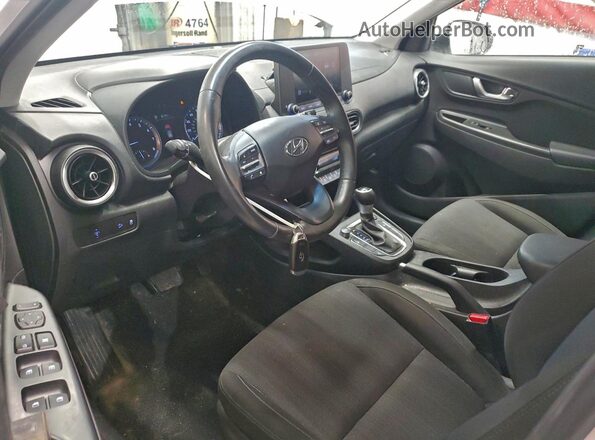 KM8K3CAB6NU761774 2022 HYUNDAI KONA Белый Вид панели приборов