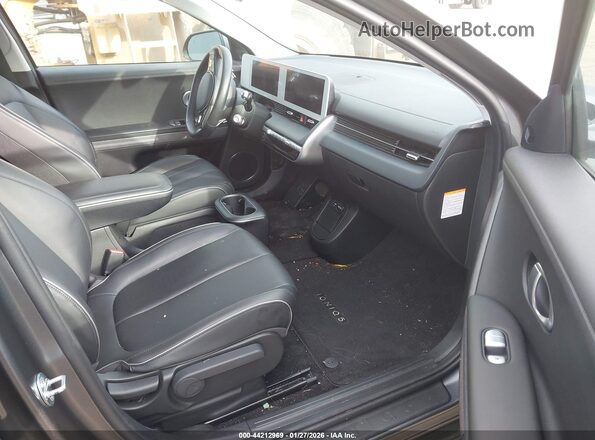 KM8KNDAF8PU142924 2023 HYUNDAI IONIQ 5 Серый Вид салона спереди