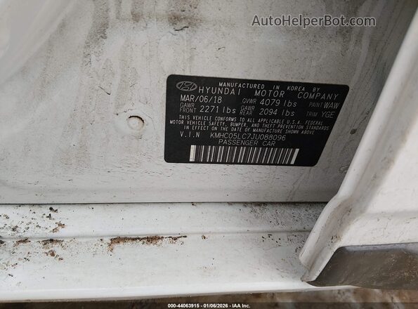 KMHC05LC7JU088096 2018 HYUNDAI IONIQ HYBRID Белый Вид подкапотного пространства