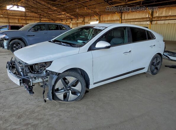 KMHC05LC9NU269142 2022 HYUNDAI IONIQ Белый Передняя левая четверть