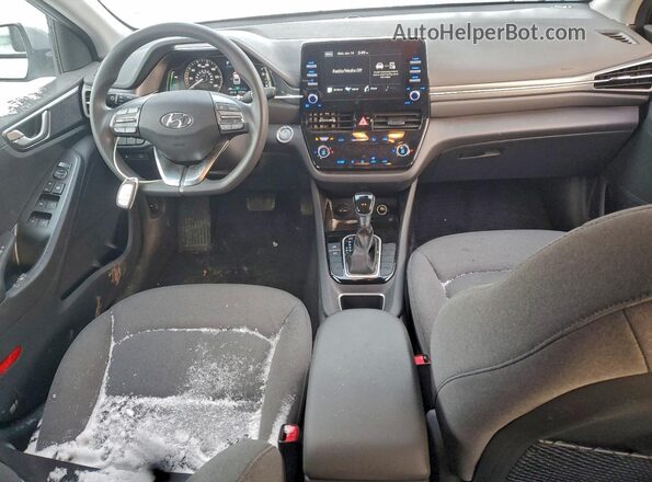KMHC65LC1MU258164 2021 HYUNDAI IONIQ Серебряный Вид панели приборов