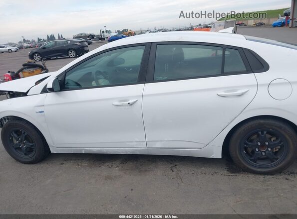 KMHC65LC3HU049840 2017 HYUNDAI IONIQ HYBRID Белый 