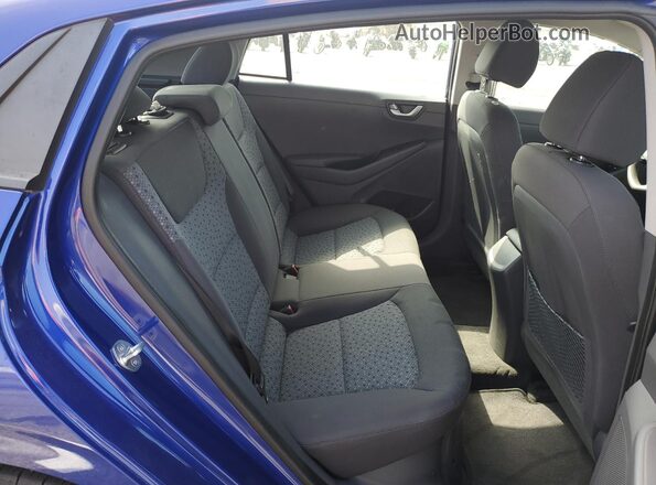 KMHC65LC4KU134404 2019 HYUNDAI IONIQ Blue Widok tylnych siedzeń