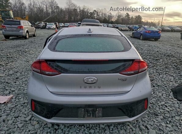 KMHC65LC5HU041237 2017 HYUNDAI IONIQ Silver უკანა ხედი
