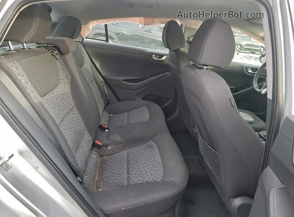 KMHC65LC5HU041237 2017 HYUNDAI IONIQ Silver უკანა სავარძლების ხედი