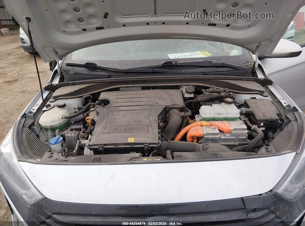 KMHC65LC6KU106930 2019 HYUNDAI IONIQ HYBRID Silver Հետևի տեսք